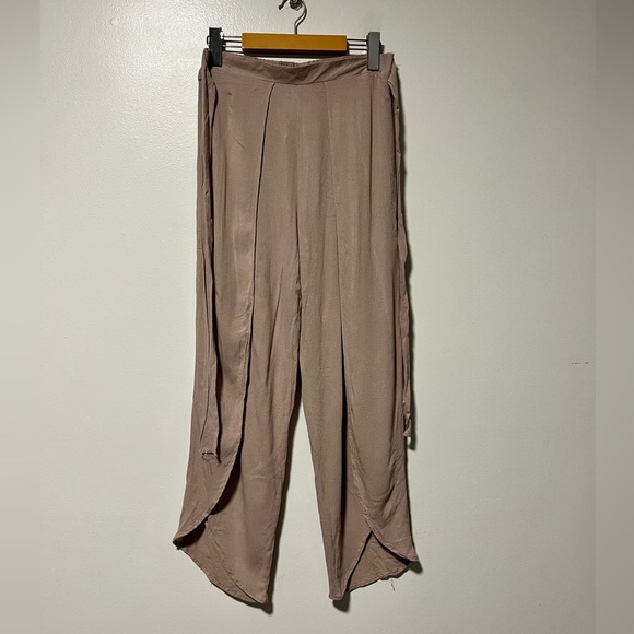 Room Service Women’s Lounge Pants Medium - Taupe Asymmetric Hem - Picture 1 of 12